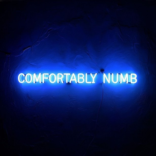 BUGEYE – COMFORTABLY&nbsp;NUMB